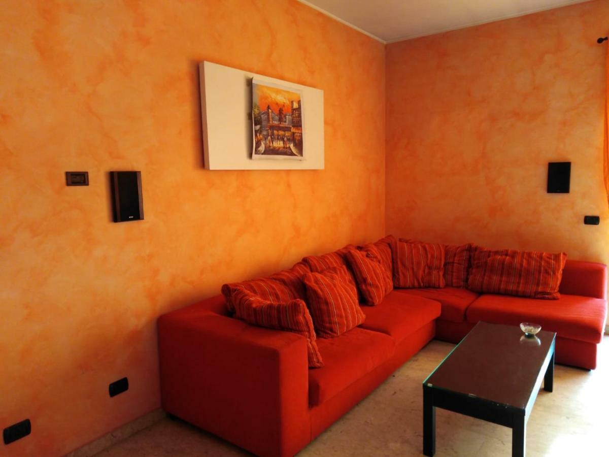 Residence Taverna Piacenza Bagian luar foto