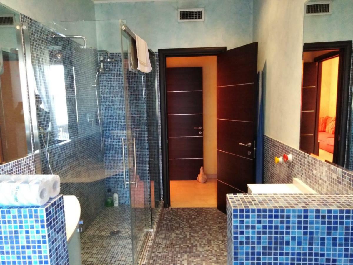 Residence Taverna Piacenza Bagian luar foto
